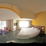 Neopol Otel 3*