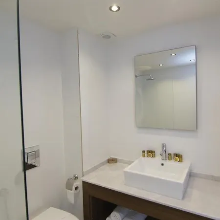 Neopol Hotell